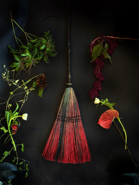 "Light as a Feather" Two-tone Brooms, Gothic Cottagecore – Functional Natural Broomcorn Sweeper